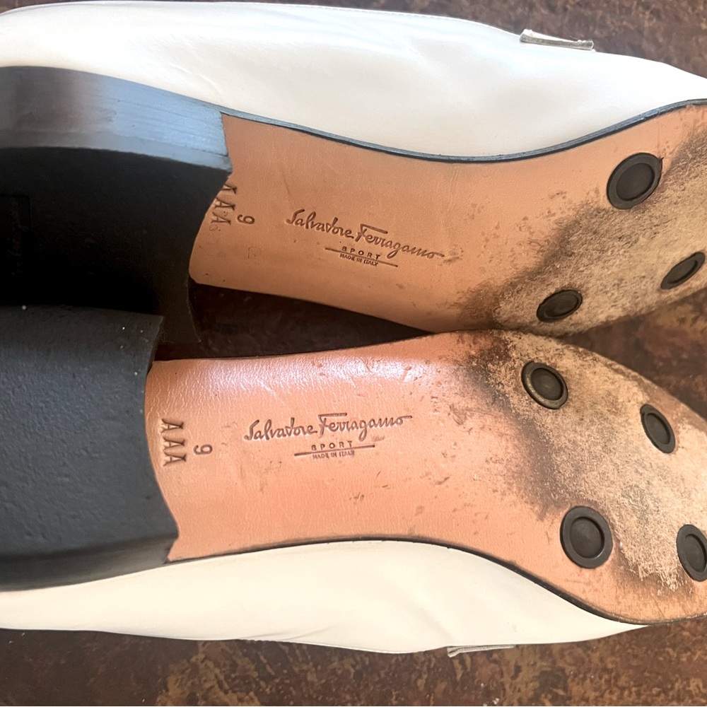 Vintage Ferragamo loafers - Picture 4 of 4